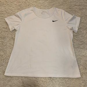Nike / Dri-Fit Shirt